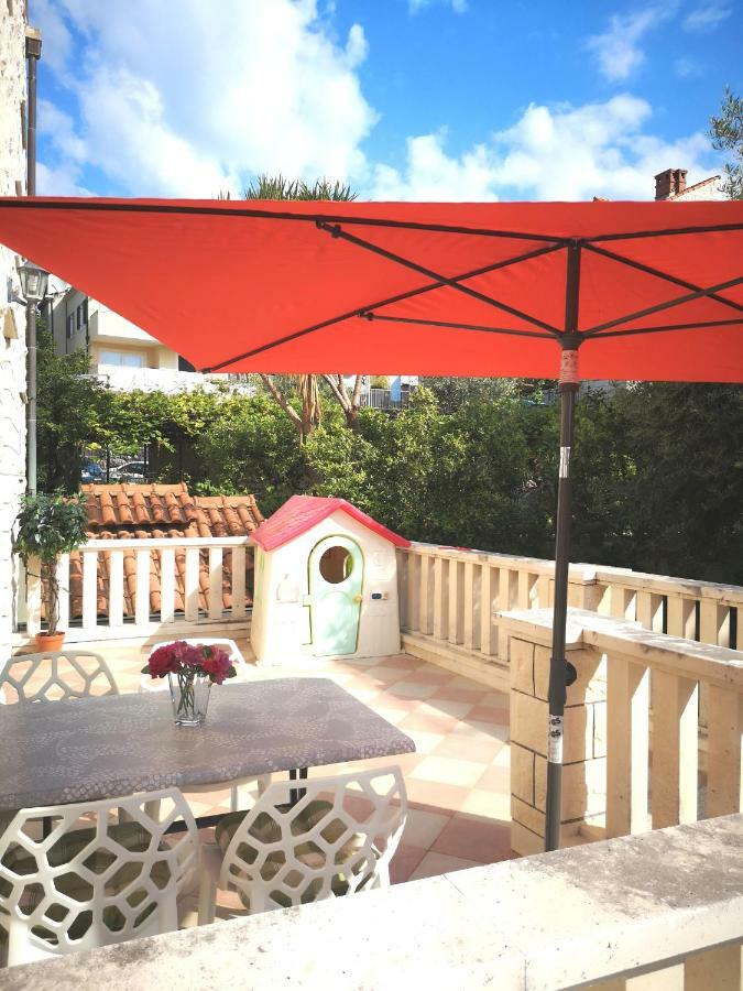 Guest house City Lani 3 4*